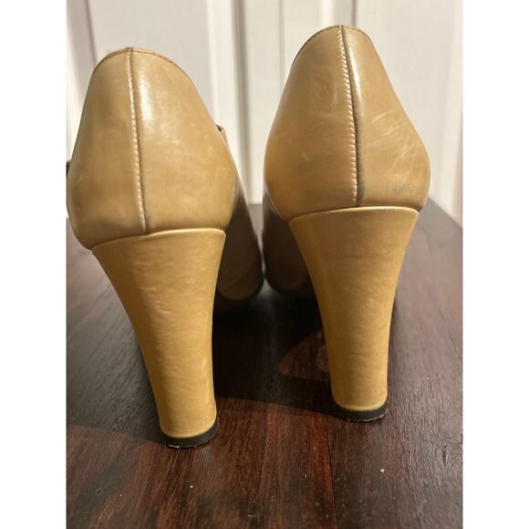 Donald J. Pliner Mary Jane Heels - Picture 4 of 10